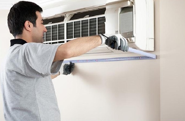 Cần đảm bảo an toàn về điện khi kiểm tra điều hòa