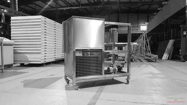 Máy làm mát nhà xưởng giá bao nhiêu? Cập nhật mới nhất 2025