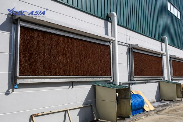 Lựa chọn giữa dòng tấm làm mát tiêu chuẩn và dòng phủ nhựa polymer